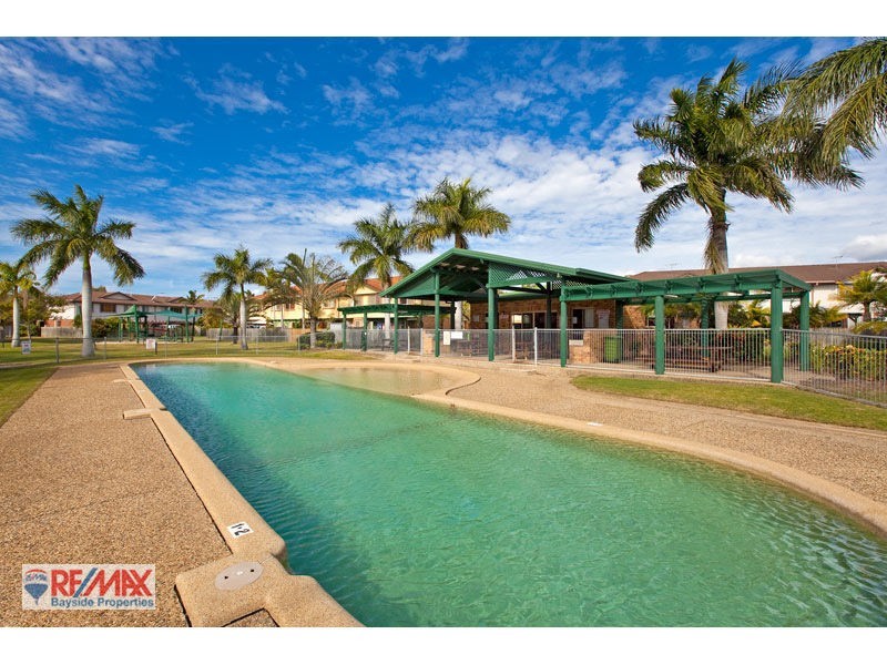 120/9 Bayside Court, Thorneside QLD 4158