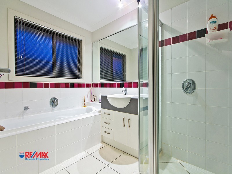 81 Clifford Perske Dr, Thornlands QLD 4164