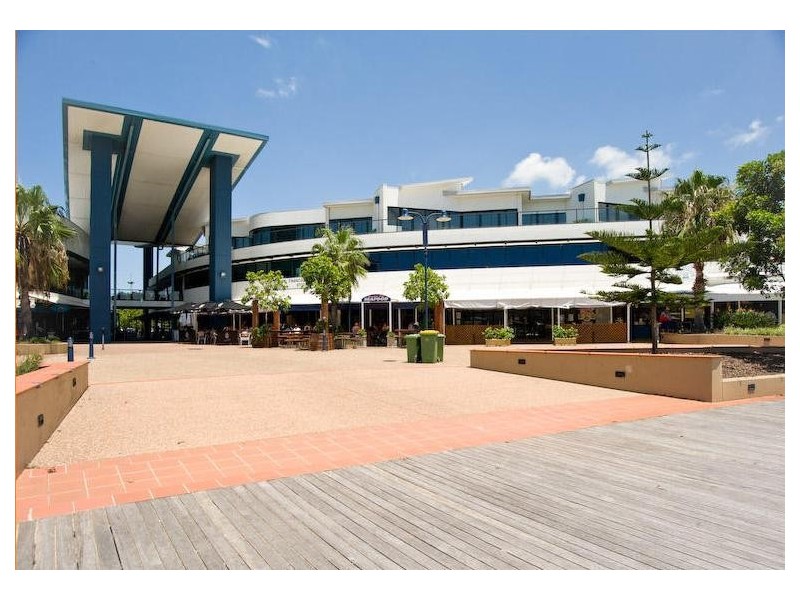 209 and 211 Shore St West, Cleveland QLD 4163