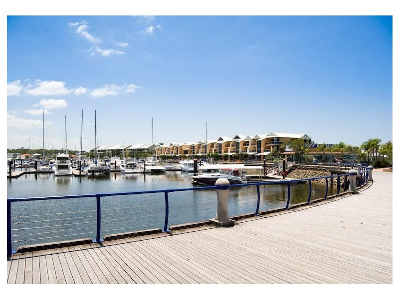 209 and 211 Shore St West, Cleveland QLD 4163