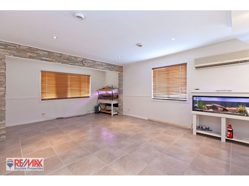 45 Queens Court Rd, Alexandra Hills QLD 4161