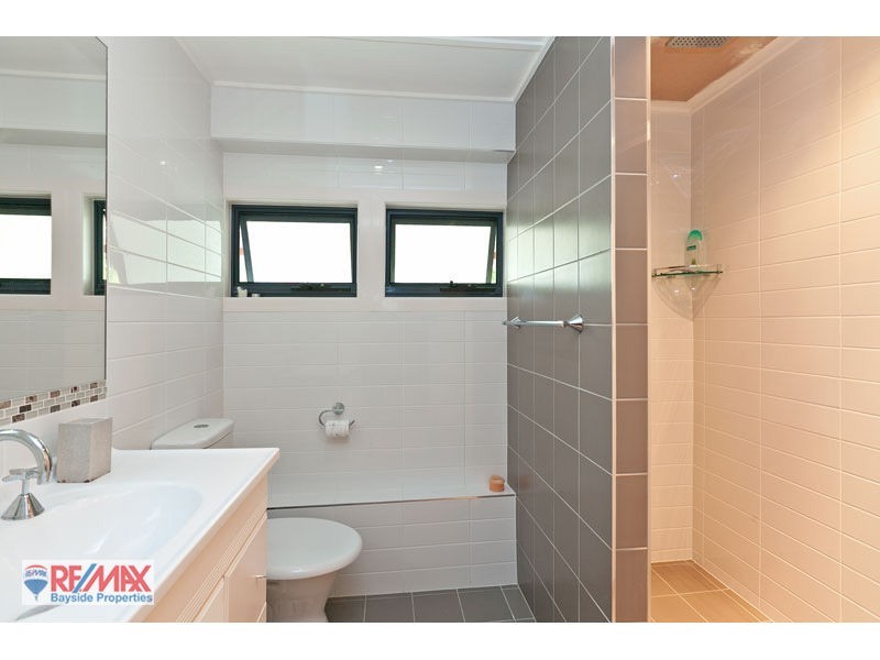 45 Queens Court Rd, Alexandra Hills QLD 4161