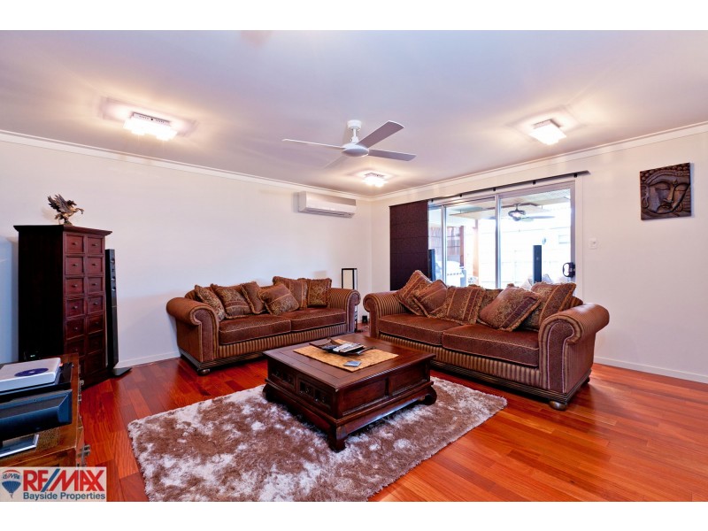 4 Lois Place, Redland Bay QLD 4165