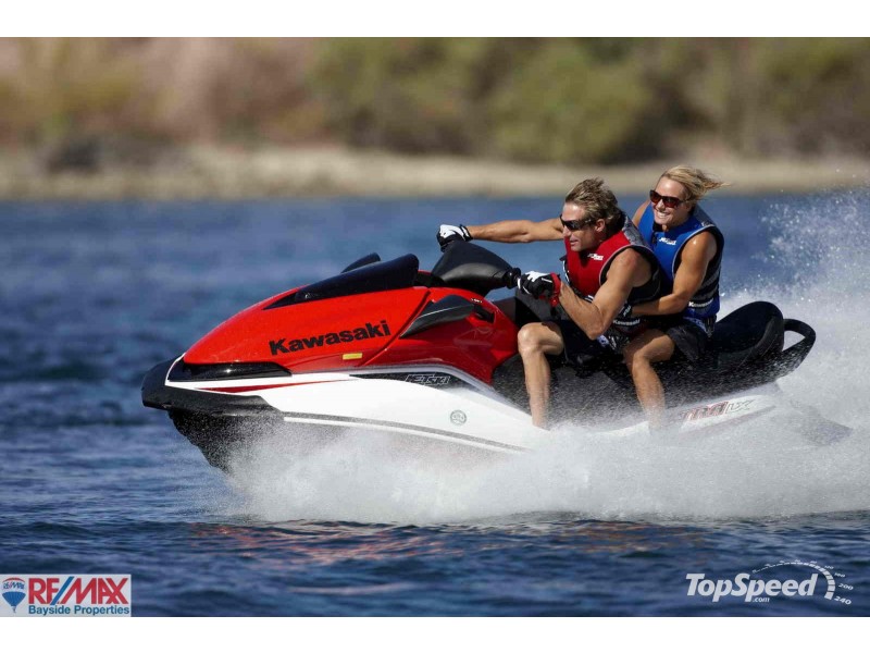 4 Lois Place, Redland Bay QLD 4165