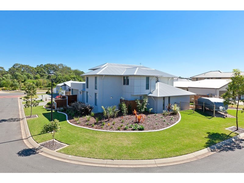 4 Lois Place, Redland Bay QLD 4165