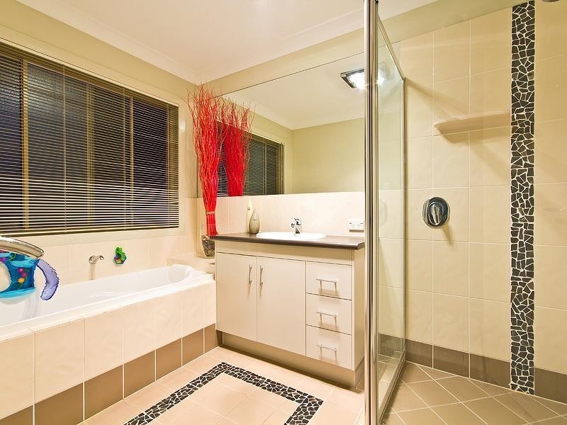 42 Tudar Place, Thornlands QLD 4164