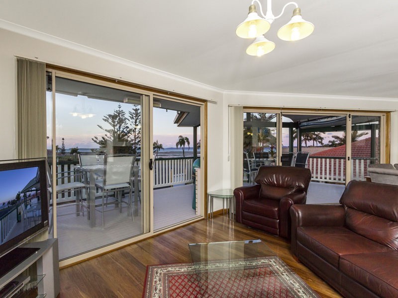 14 Finuge Court, Victoria Point QLD 4165