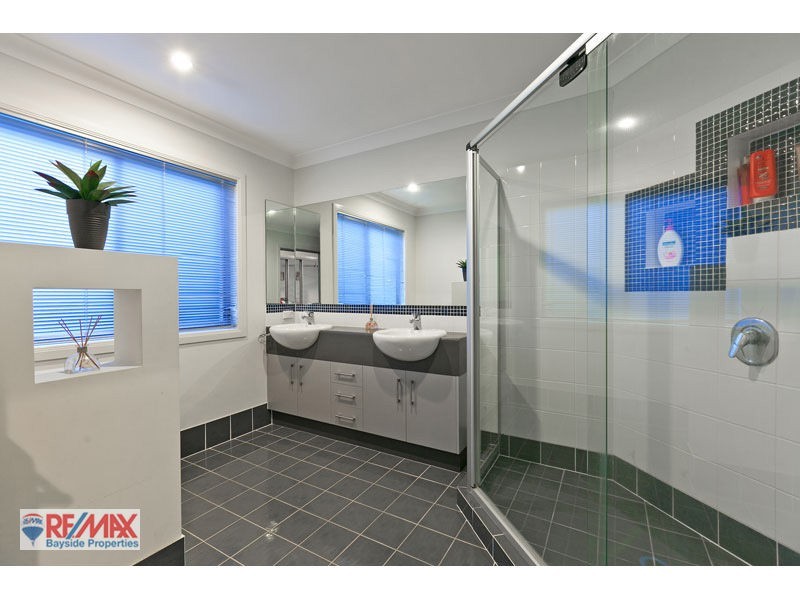 17 Tudar Place, Thornlands QLD 4164