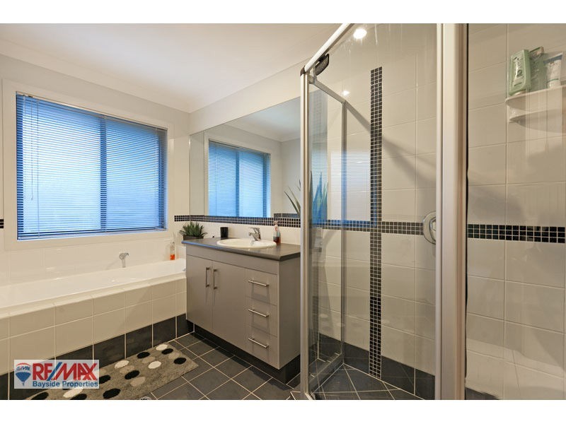 17 Tudar Place, Thornlands QLD 4164