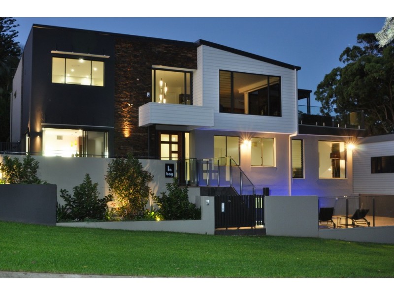 1A BAY STREET, Redland Bay QLD 4165