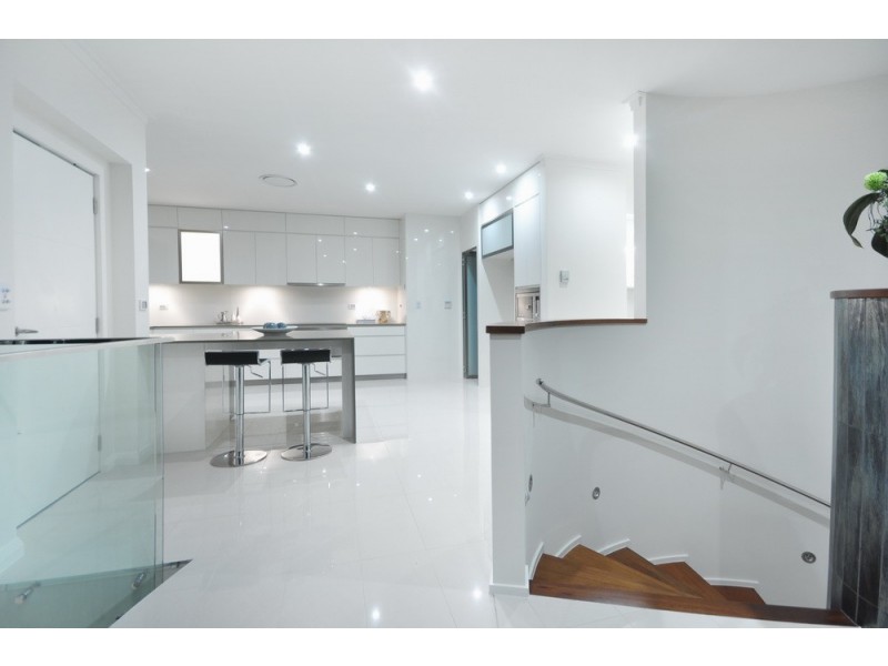 1A BAY STREET, Redland Bay QLD 4165