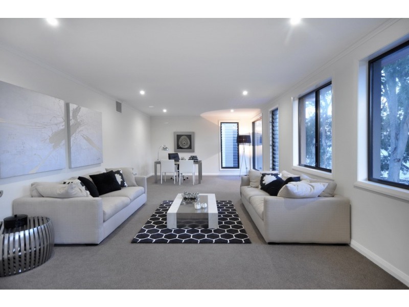 1A BAY STREET, Redland Bay QLD 4165