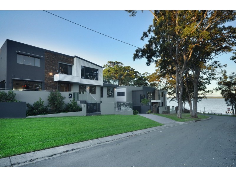 1A BAY STREET, Redland Bay QLD 4165