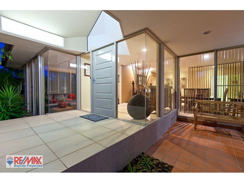 17 Anchorage Drive, Raby Bay QLD 4163
