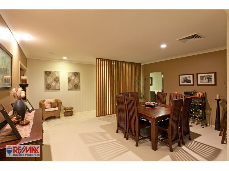 17 Anchorage Drive, Raby Bay QLD 4163