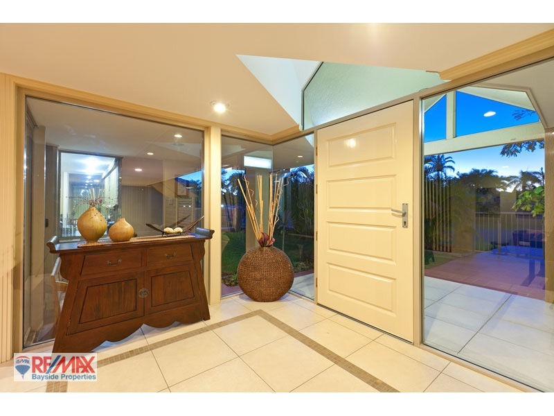 17 Anchorage Drive, Raby Bay QLD 4163