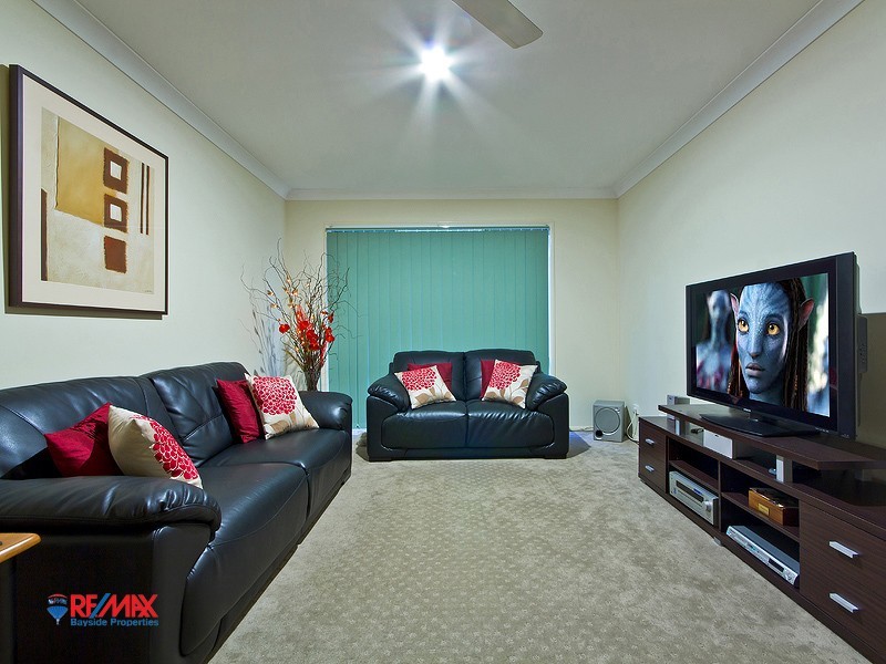 14 Gladebourne Cres, Victoria Point QLD 4165