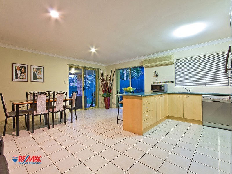 14 Gladebourne Cres, Victoria Point QLD 4165