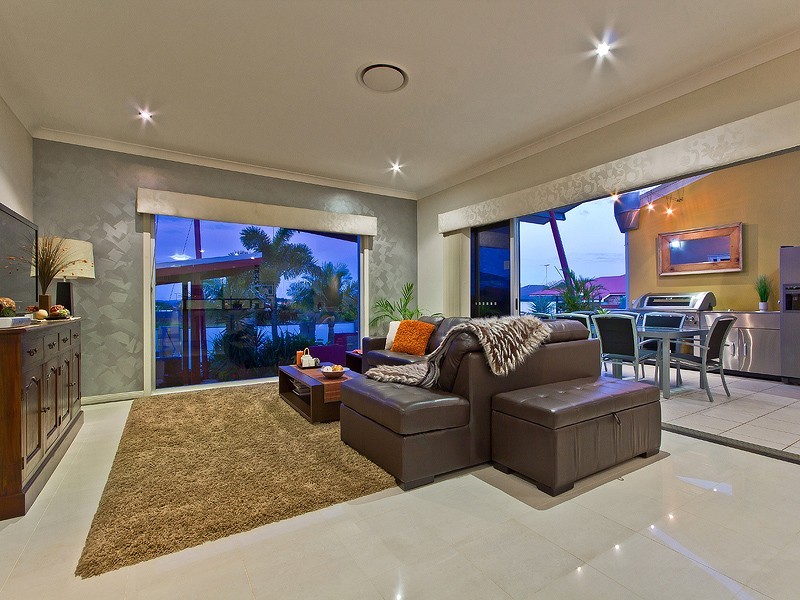 38 Attenborough Cct,, Redland Bay QLD 4165