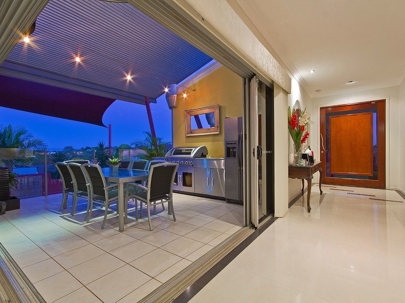 38 Attenborough Cct,, Redland Bay QLD 4165