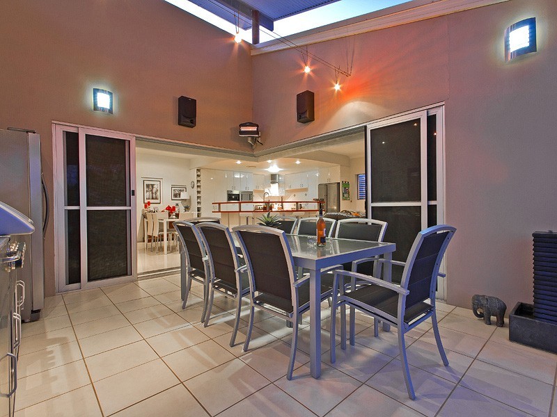 38 Attenborough Cct,, Redland Bay QLD 4165