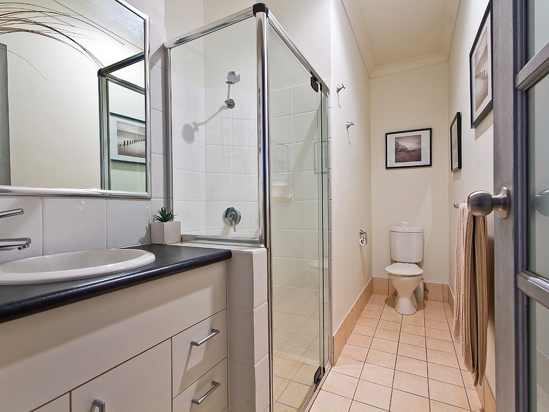 38 Attenborough Cct,, Redland Bay QLD 4165