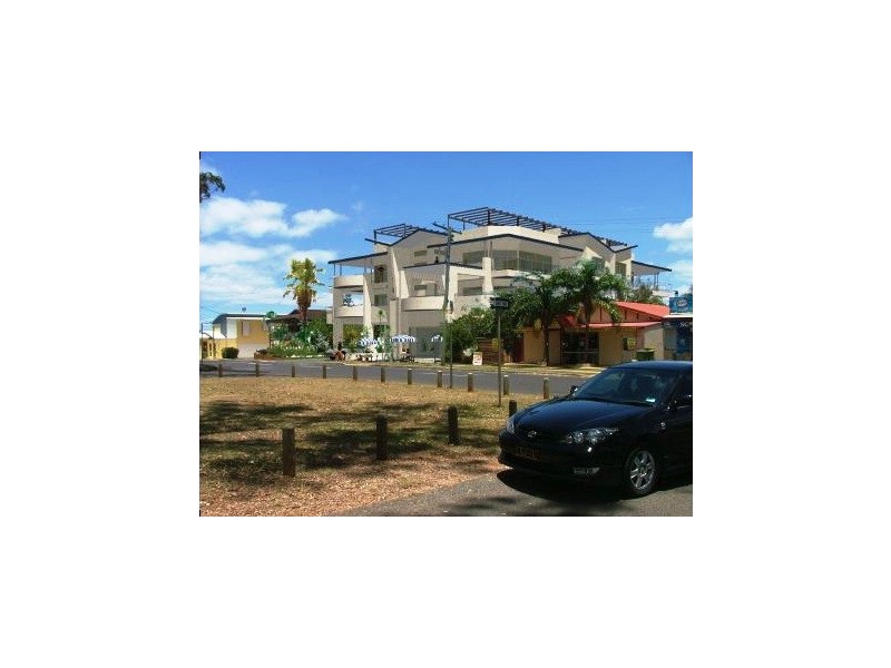 2/4 Masters Avenue, Victoria Point QLD 4165