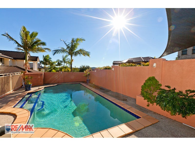 17 Forest Place, Carindale QLD 4152