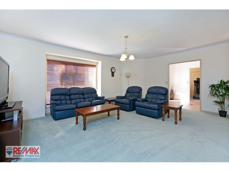 17 Forest Place, Carindale QLD 4152