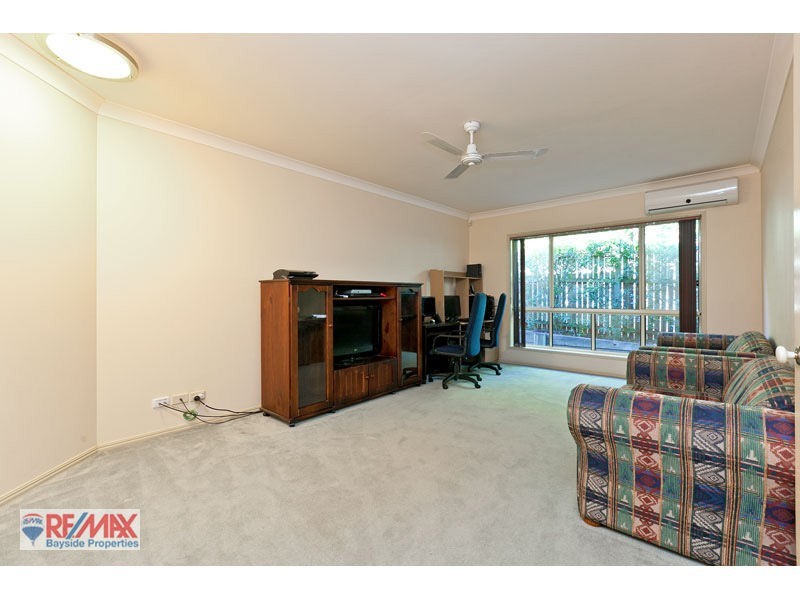 17 Forest Place, Carindale QLD 4152