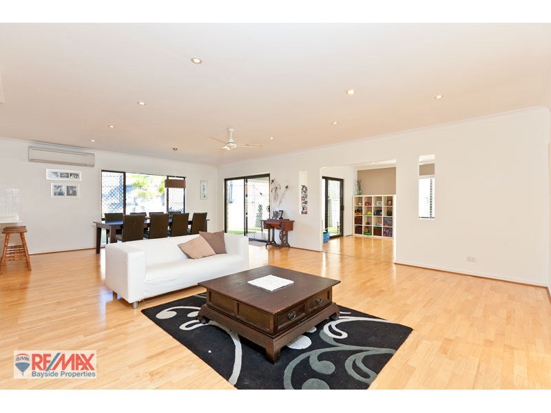 9 Lamb Close, Victoria Point QLD 4165