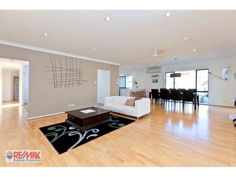 9 Lamb Close, Victoria Point QLD 4165