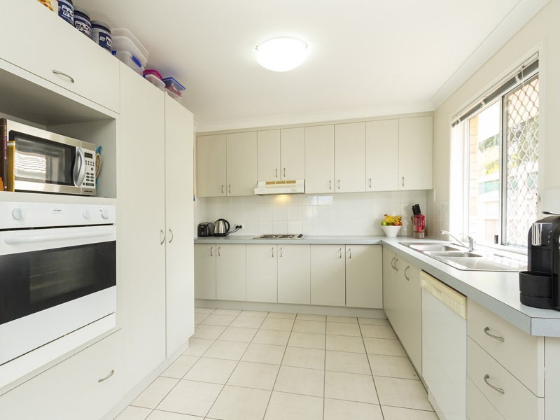 6 PIN OAK CRESCENT, Victoria Point QLD 4165