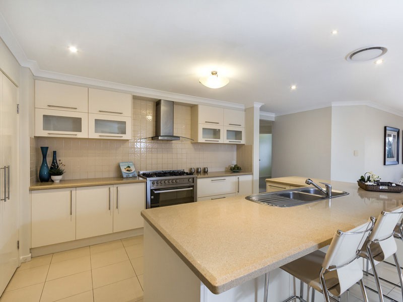 33 WHITBY PLACE, Thornlands QLD 4164