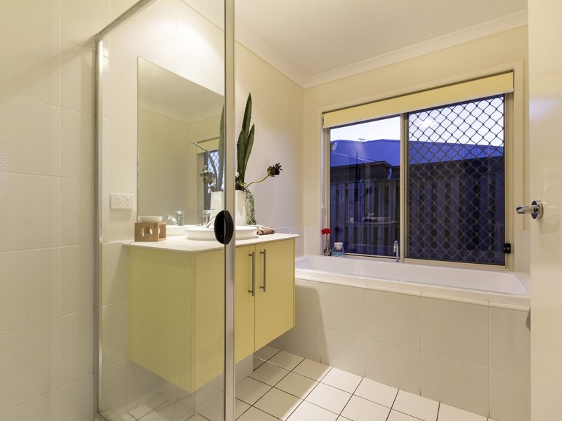 33 WHITBY PLACE, Thornlands QLD 4164