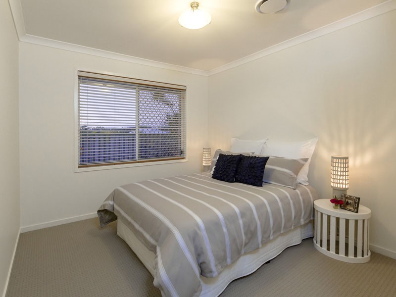 33 WHITBY PLACE, Thornlands QLD 4164