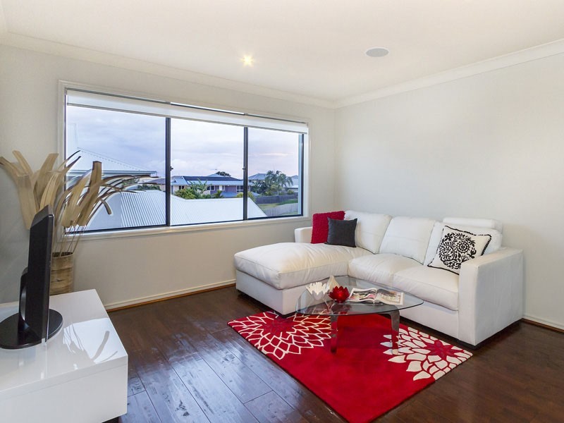 13 HIGHLAND STREET, Redland Bay QLD 4165