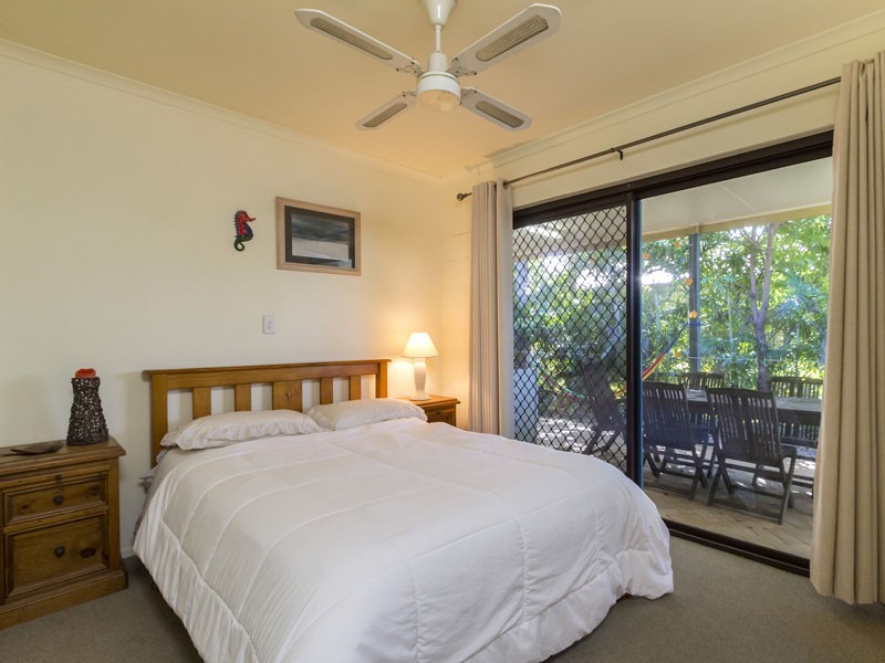 48 Booran St, Point Lookout QLD 4183