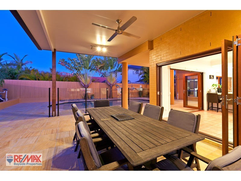 21 Cayman Cr, Ormiston, Raby Bay QLD 4163