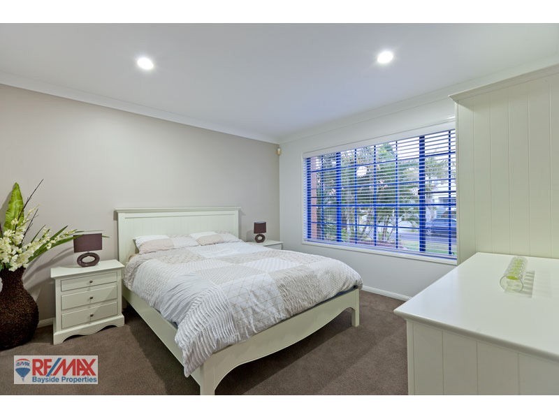 21 Cayman Cr, Ormiston, Raby Bay QLD 4163