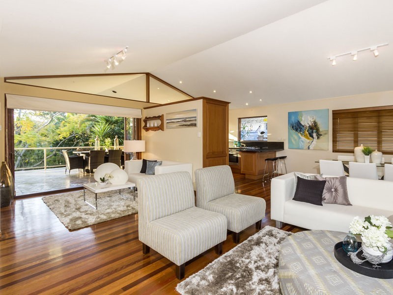 72 SHORE STREET EAST, Cleveland QLD 4163