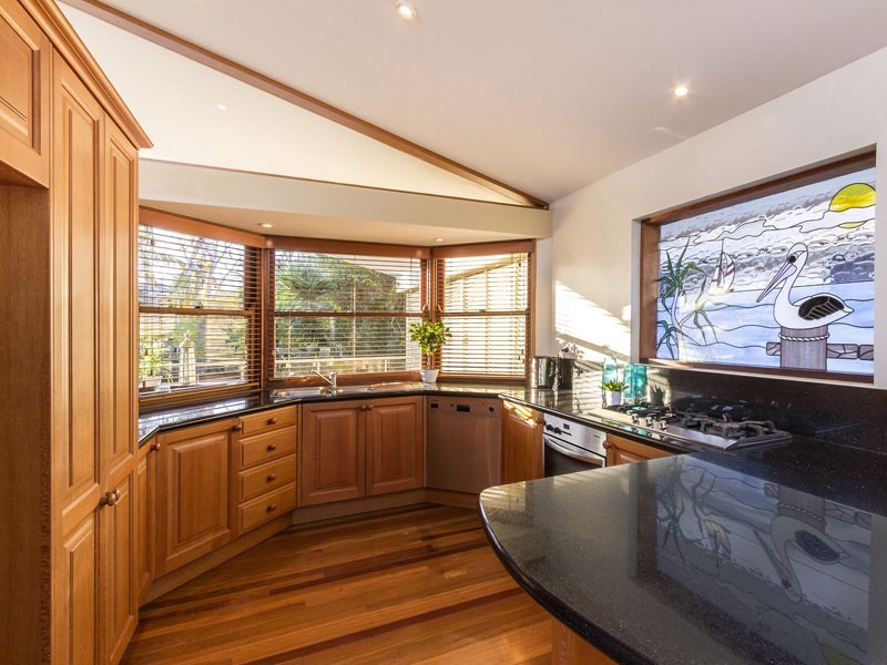 72 SHORE STREET EAST, Cleveland QLD 4163