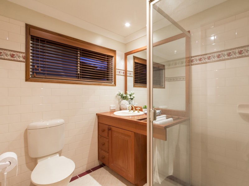 72 SHORE STREET EAST, Cleveland QLD 4163