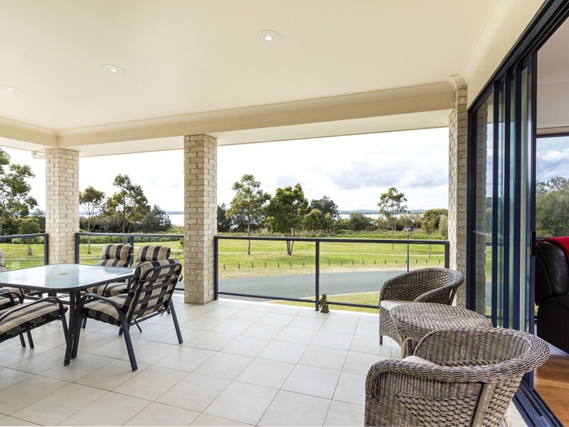 1 WATERVALE DRIVE, Redland Bay QLD 4165