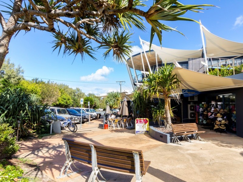 25 GEORGE NOTHLING DRIVE, Point Lookout QLD 4183