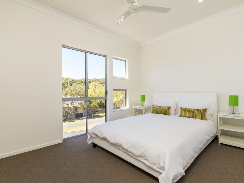 25 GEORGE NOTHLING DRIVE, Point Lookout QLD 4183