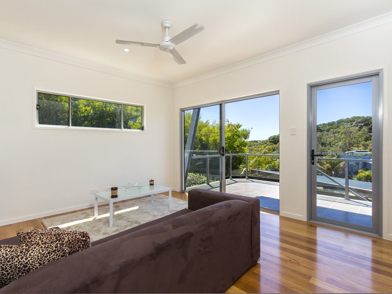 25 GEORGE NOTHLING DRIVE, Point Lookout QLD 4183
