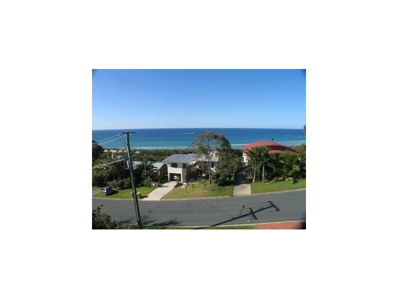 54 TRAMICAN STREET, Point Lookout QLD 4183