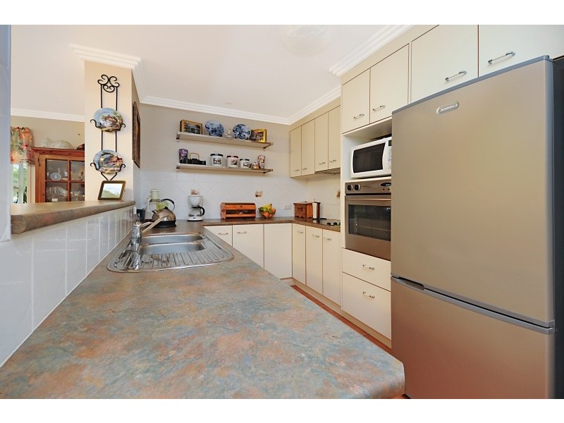 12 Kalmia Drive, Redland Bay QLD 4165