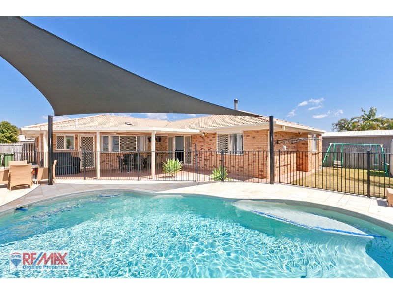 18 Redgrove Ave, Wellington Point QLD 4160